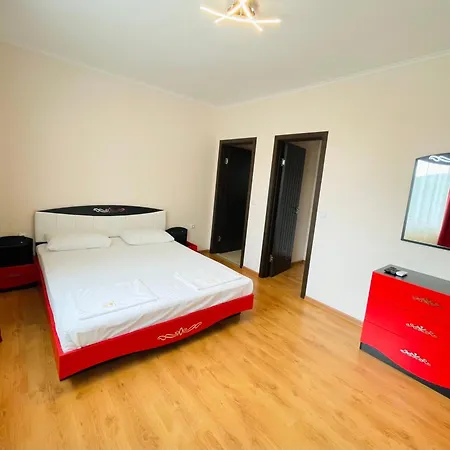 Long Sunny Apartament Shkorpilovtsi