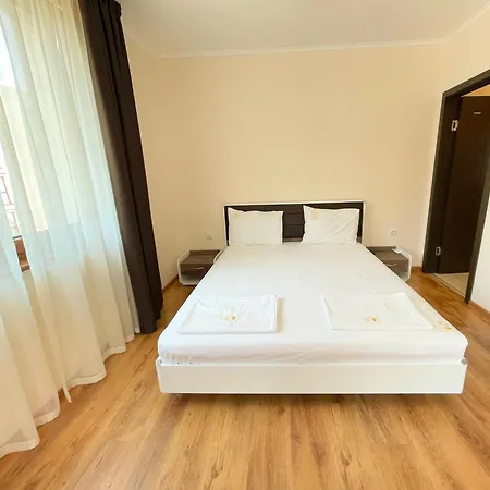 Long Sunny Daire Shkorpilovtsi