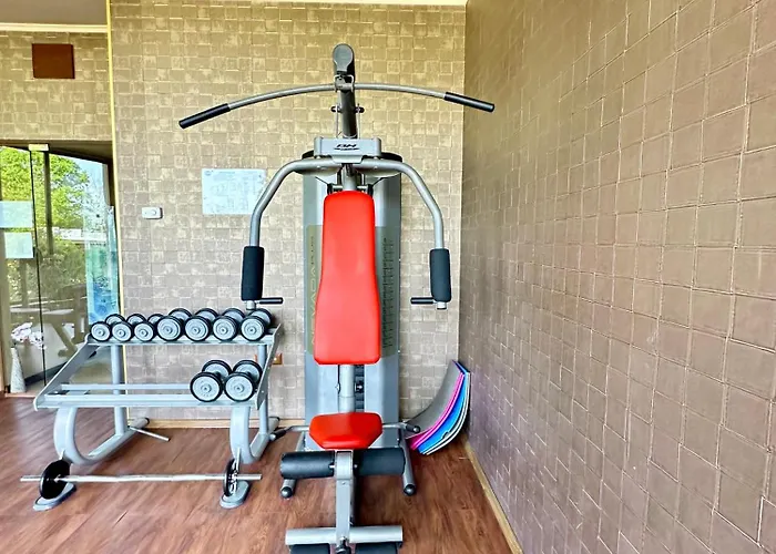 Long Sunny Shkorpilovtsi